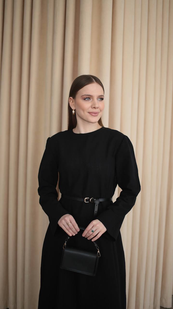 Vera Leinenkleid in Schwarz