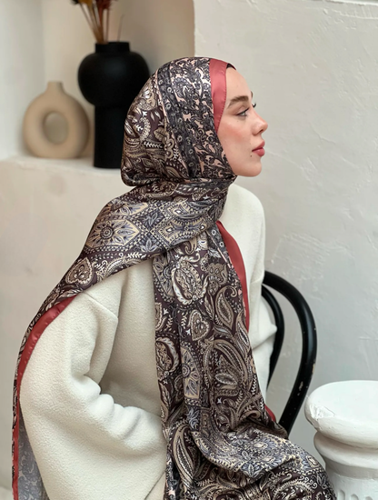 Silky Schal mit floralem Vintage-Muster Marsala